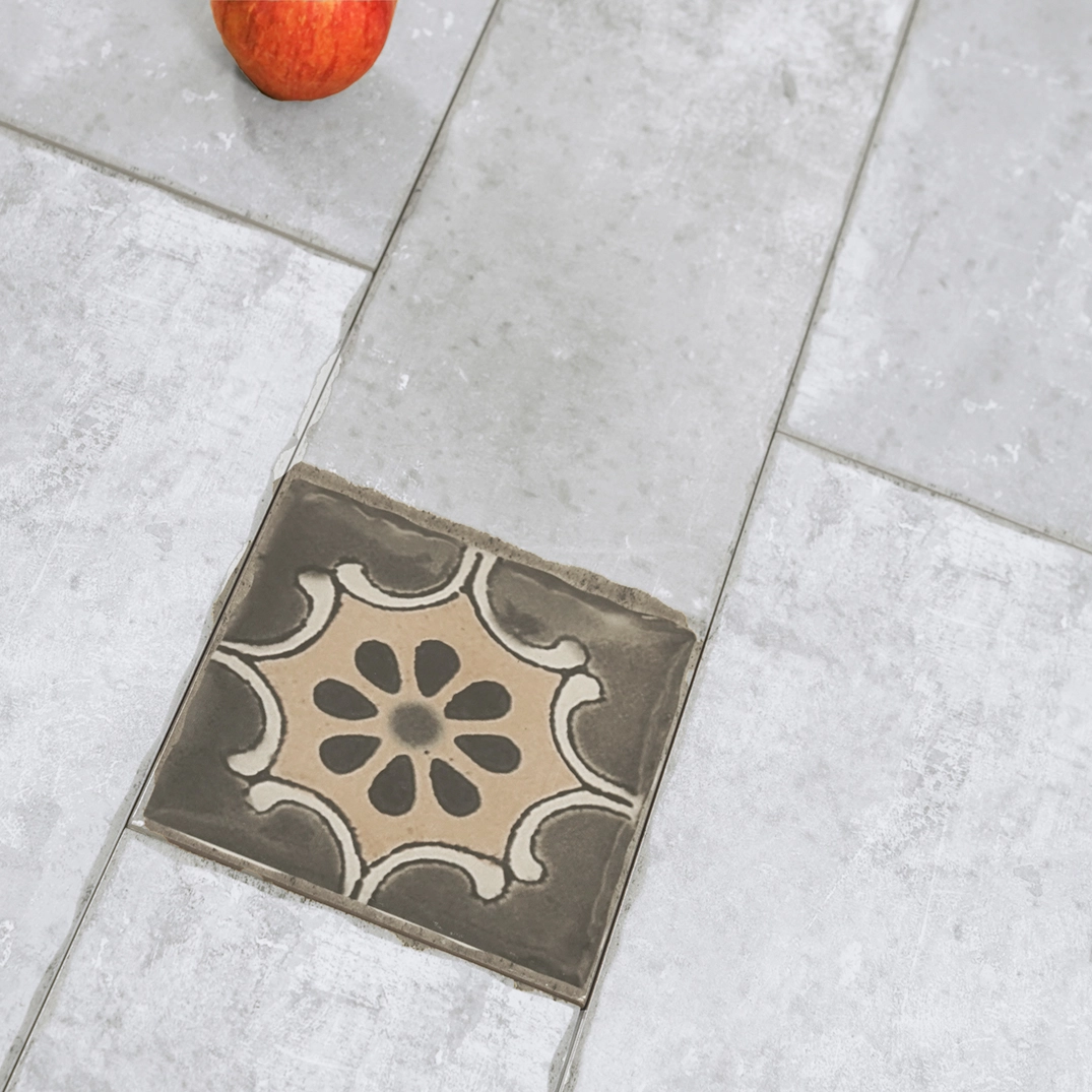 Hannah Gris Base/Decor