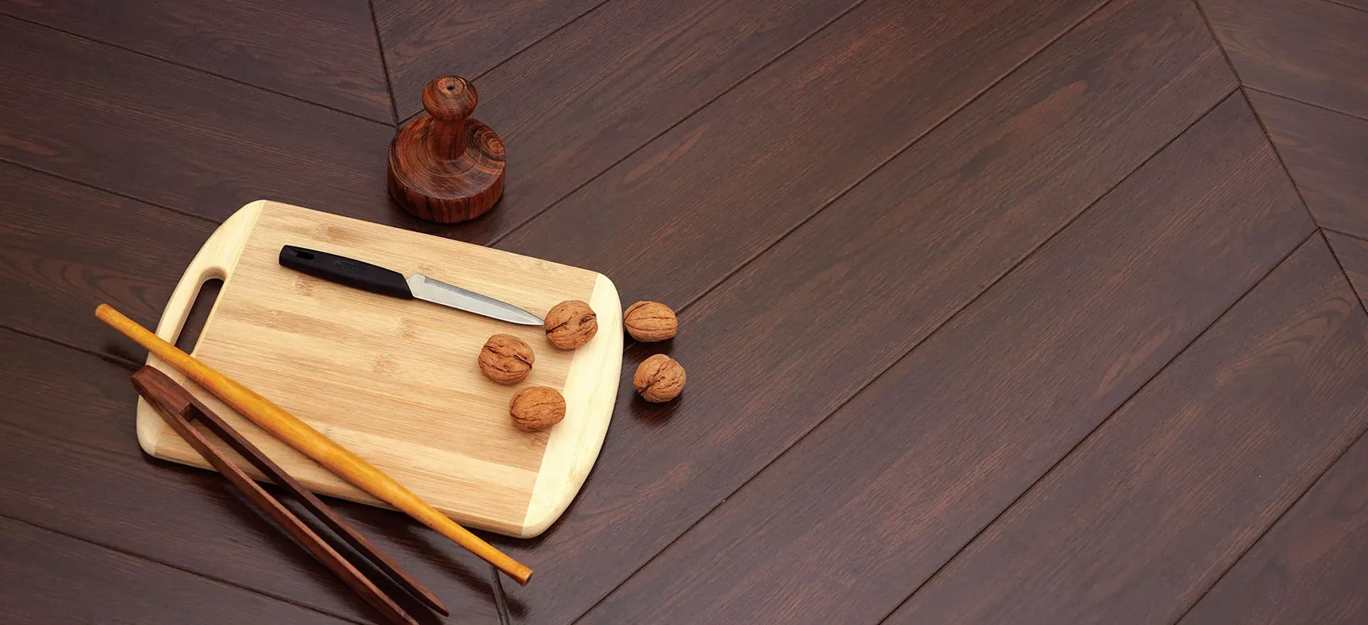 Smokey Chocolate Oak